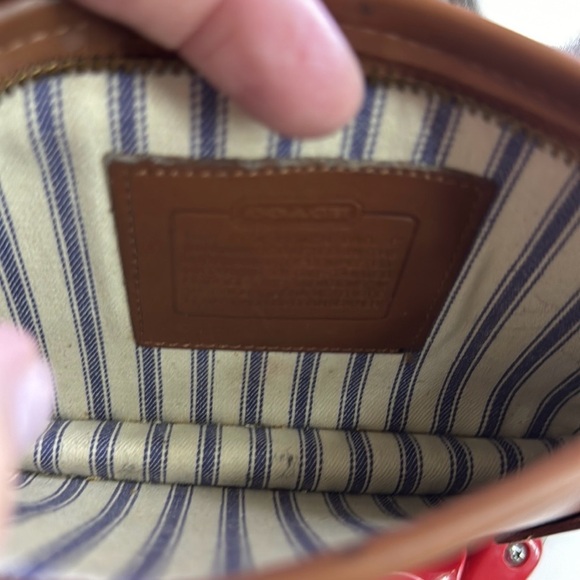 Coach leather brief case. Comes with brochure & including small coach pochette! - Picture 12 of 12